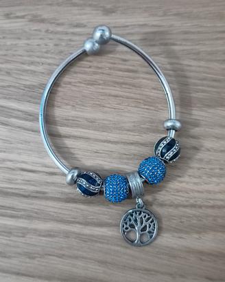 Bracciale con ciondoli blu 
