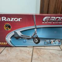 Monopattino Elettrico Razor E300 - Nuovo Sigillato