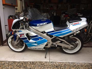 Suzuki RGV 250 - 1991