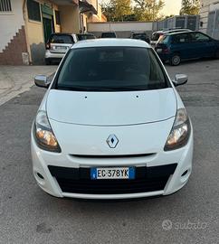 RENAULT CLIO 1.5 DIESEL 75 CV PARI NUOVO