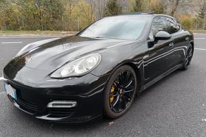 Porsche Panamera 4.8 Turbo