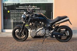 YAMAHA MT-01 Akrapovich