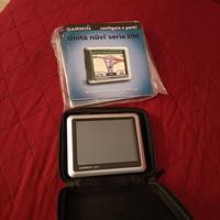 Navigatore Garmin nuvi serie 200