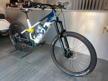 Mtb pedalata assistita husqvarna mc5 full