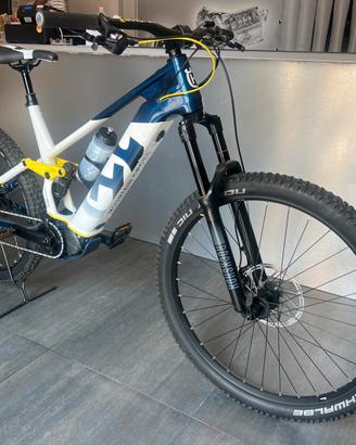 Mtb pedalata assistita husqvarna mc5 full