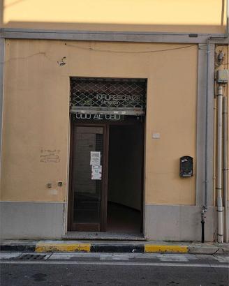 Quartu locale commerciale centro