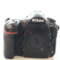 NIKON D 850