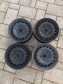 Cerchi in ferro 15 " 5x112