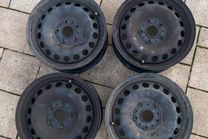 Cerchi in ferro 15 " 5x112