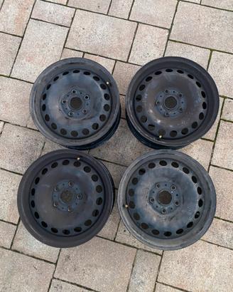 Cerchi in ferro 15 " 5x112