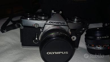 macchina fotografica Olympus OM-1