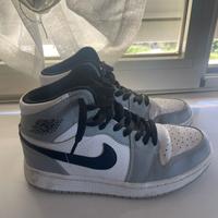 Jordan 1 mid light smoke grey numero 39