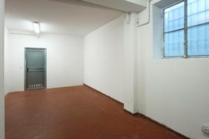 Magazzino con annesso garage