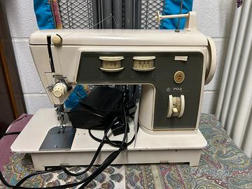 Macchina da cucire Singer
