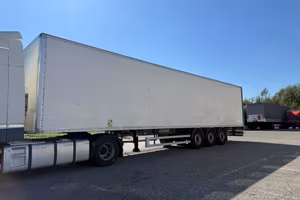 SEMIRIMORCHIO FURGONATO FRUEHAUF- ANNO 2017