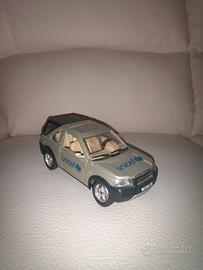 burago promo unicef land rover freelander 1/24