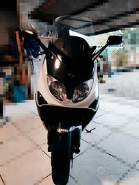 Scooter Yamaha TMax