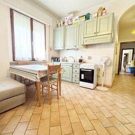 Appartamento con garage, N/374