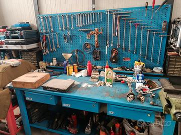 Attrezzature per officina meccanica