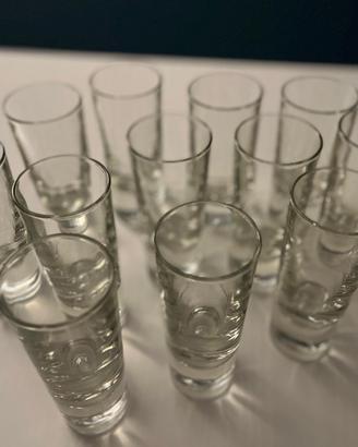 12 bicchieri da amaro e 6 bicchieri da whisky