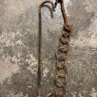 Antica catena da camino