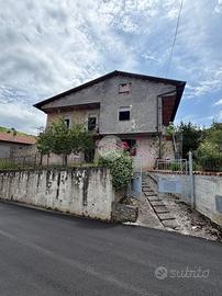 VILLA SINGOLA A ROIATE