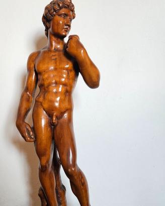 Statua in legno raffigurante David di Michelangelo