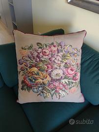 CUSCINO a mezzo punto
