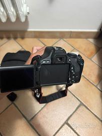 Reflex Canon EOS 600D - kit completo