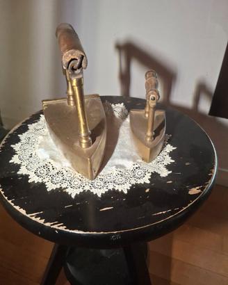 Ferri da stiro in ottone
