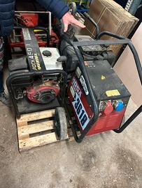 Generatore di corrente 220 e 380 uno come ricambi