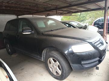 VW Touareg per ricambi 