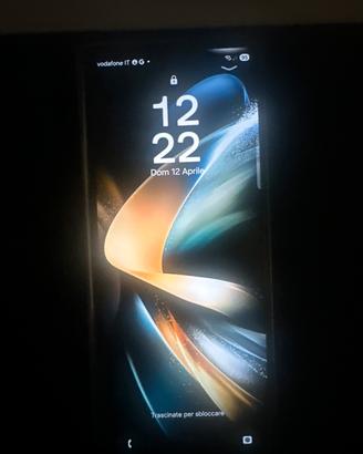 Samsung Galaxy Z Fold4 256GB – Perfette condizioni