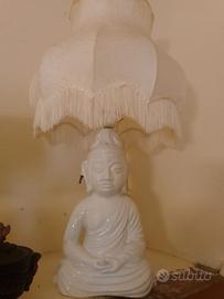 Lampada da tavolo in ceramica con budda