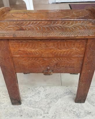 Bauletto in legno antico 