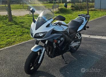 Yamaha FZS 600 Fazer