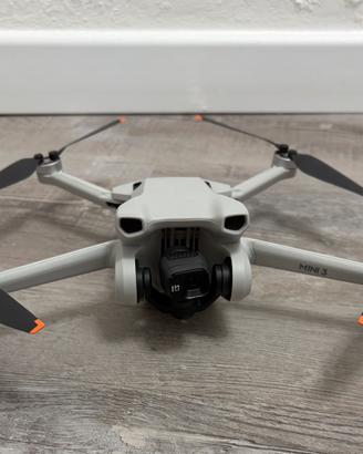 DJI Mini 3 NUOVO 0 ore / 0 km  Solo drone NO RC