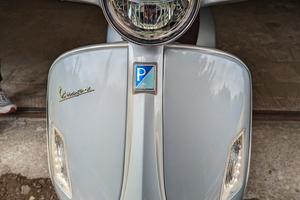 Vespa GTS 300 2021 – Perfette condizioni 