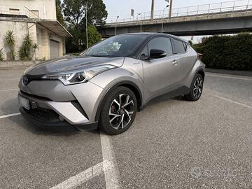 Toyota C-HR 1.8 Hybrid Style 122 CV automatica