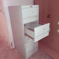 Coppia di schedari Olivetti vintage