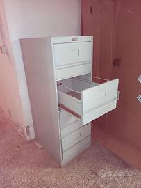 Coppia di schedari Olivetti vintage