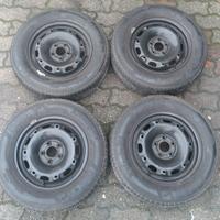 Cerchi in ferro da 14 e gomme invernali Polo