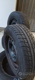 cerchioni auto con gomme da neve