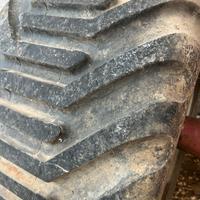 Pneumatici 500/45r22,5