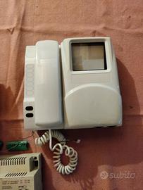 Videocitofoni Elvox e telecamera