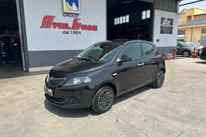 Lancia Ypsilon 1.0 FireFly 5 porte S&S Hybrid Gold