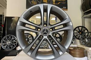 Cerchi ORIGINALI Mercedes Con TPMS R 17