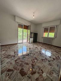 Appartamento di 131 m² con 3 locali e posto auto a