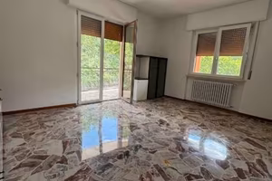 Appartamento di 131 m² con 3 locali e posto auto a