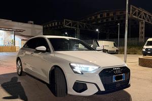 AUDI A3 SPORTBACK seminuova